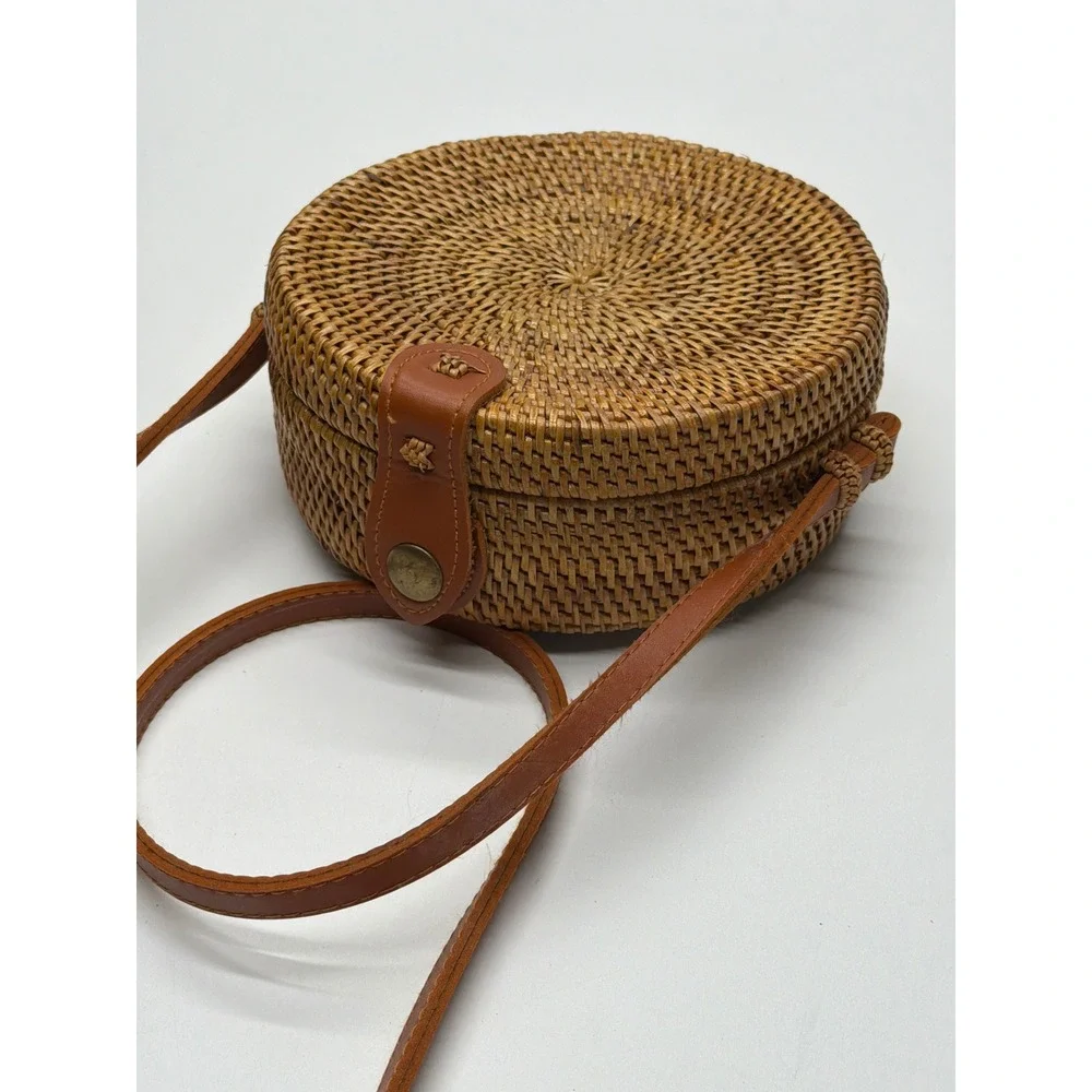 Round Woven Rattan Crossbody‎ Bag Natural Straw Circle Purse with Batik Lining